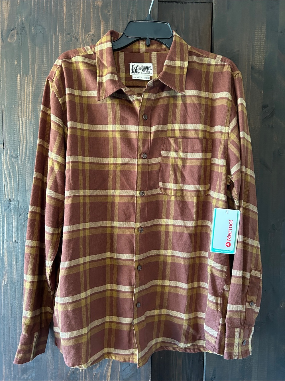 Marmot Men's Rust and Tan Plaid Button-Down Shirt Men’s Sz Medium
